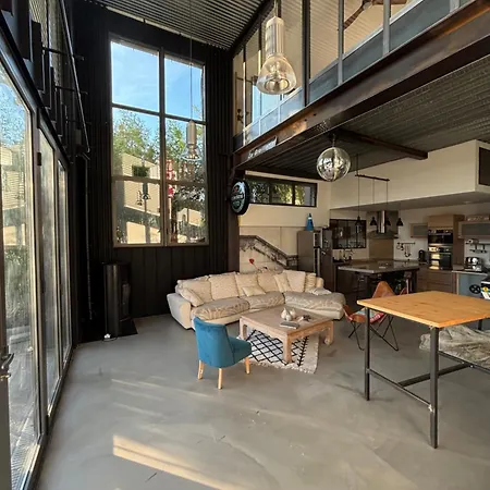 Loft Sur 2 étages Dans Maison Individuelle Apartamento