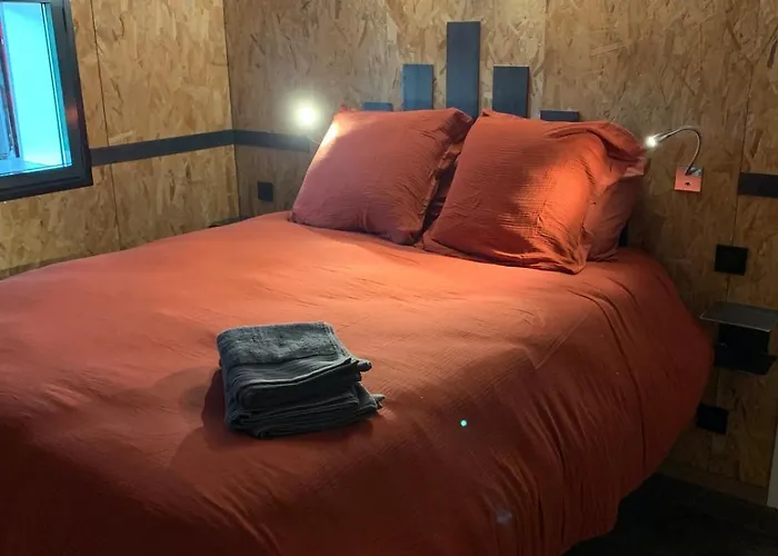 Daire Loft Sur 2 Etages Dans Maison Individuelle *